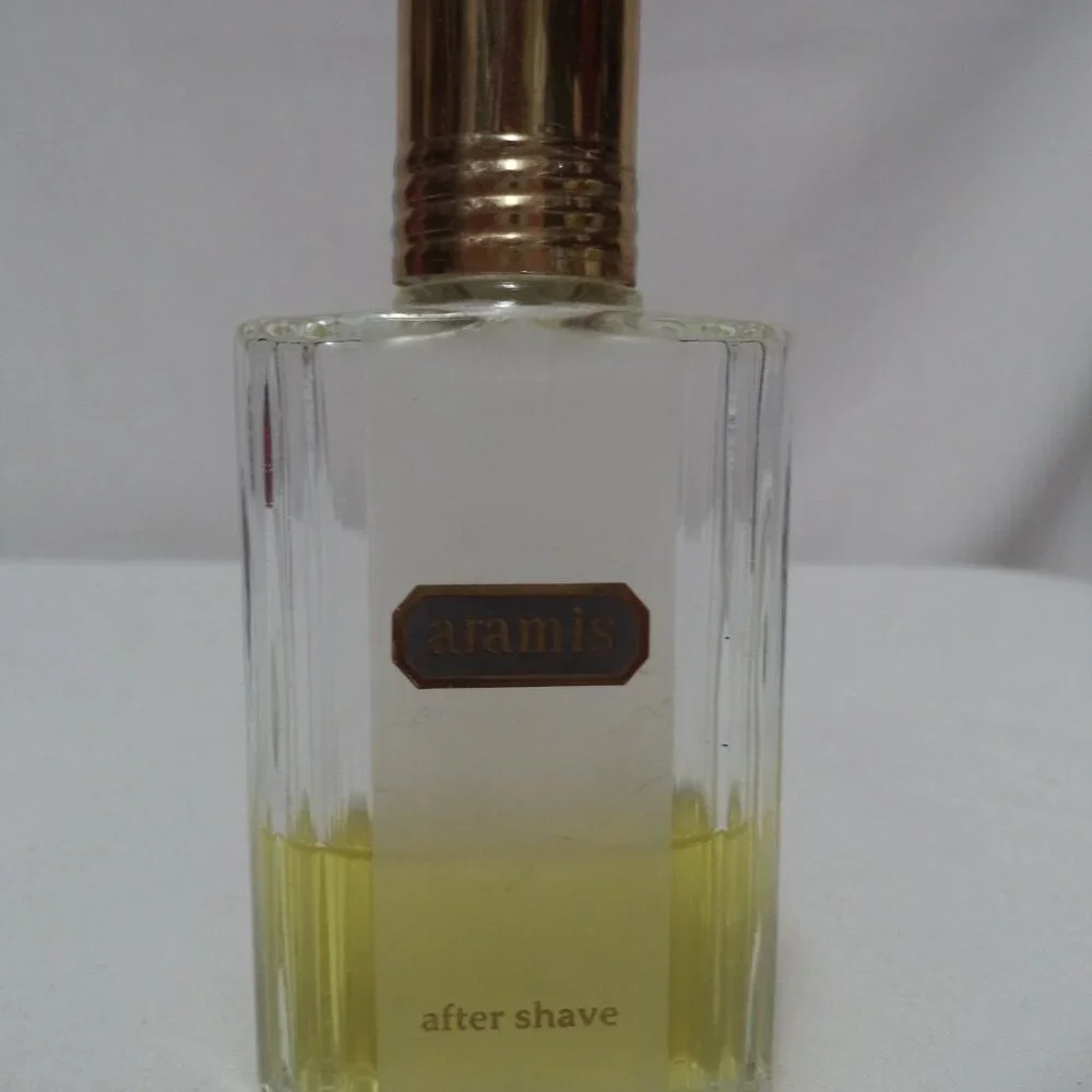 Aramis Vintage Aftershave ribbed bottle Men 1/3+ full made in USA fragrance